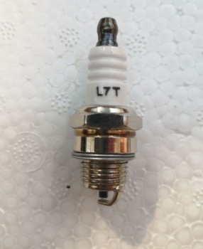 L7TC spark plugs