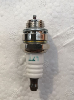 L7TC spark plugs