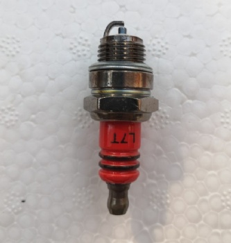 L7TC spark plugs
